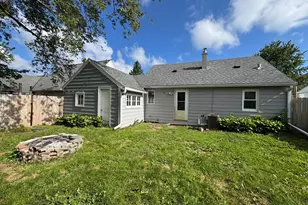 932 Willow St, Fairmont, MN 56031 - Photo 2