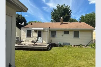1552 Idaho Avenue E, Saint Paul, MN 55106 - Photo 2