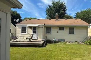 1552 Idaho Ave E, Saint Paul, MN 55106 - Photo 2