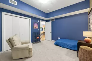 215 10th Ave S, Minneapolis, MN 55415 - Photo 38