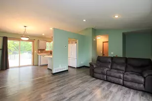 913 Carolina Pkwy NW, Hutchinson, MN 55350 - Photo 8