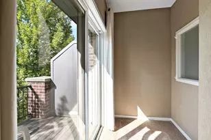 340 Spring St, Saint Paul, MN 55102 - Photo 18
