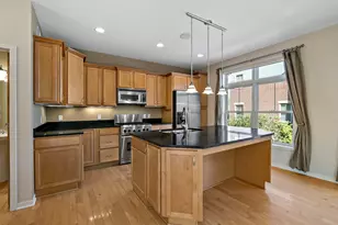 340 Spring St, Saint Paul, MN 55102 - Photo 6