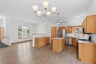 320 12th St, Farmington, MN 55024 - Photo 6