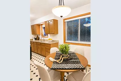 601 Annapolis Street E, Saint Paul, MN 55118 - Photo 4