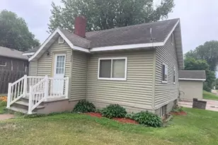 806 1st Ave NE, Little Falls, MN 56345 - Photo 2