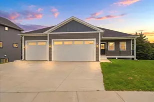 482 Westwood, River Falls, WI 54022 - Photo 2