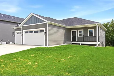 482 Westwood, River Falls, WI 54022 - Photo 4