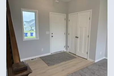 987 45th Avenue NE, Saint Cloud, MN 56304 - Photo 2