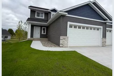 987 45th Avenue NE, Saint Cloud, MN 56304 - Photo 2