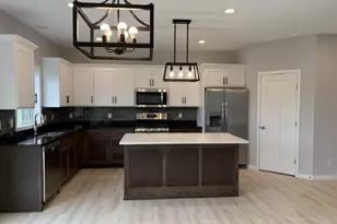 987 45th Ave NE, Saint Cloud, MN 56304 - Photo 4