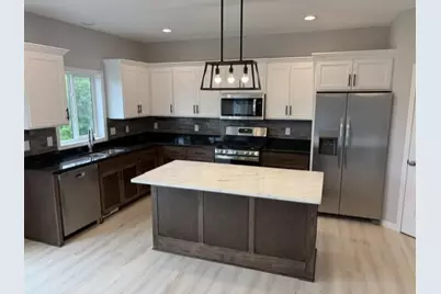 987 45th Avenue NE, Saint Cloud, MN 56304 - Photo 2