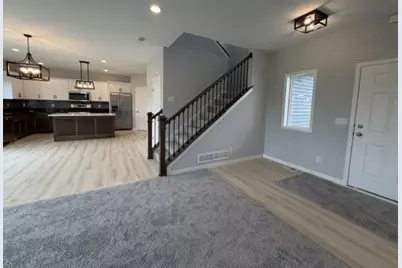 987 45th Avenue NE, Saint Cloud, MN 56304 - Photo 10