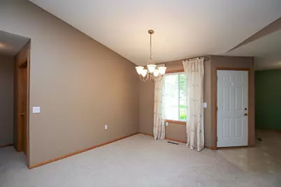 820 Greensview Court NW, Hutchinson, MN 55350 - Photo 8