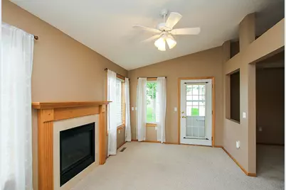 820 Greensview Court NW, Hutchinson, MN 55350 - Photo 6