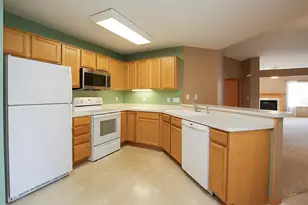 820 Greensview Ct NW, Hutchinson, MN 55350 - Photo 10