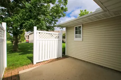 820 Greensview Court NW, Hutchinson, MN 55350 - Photo 24