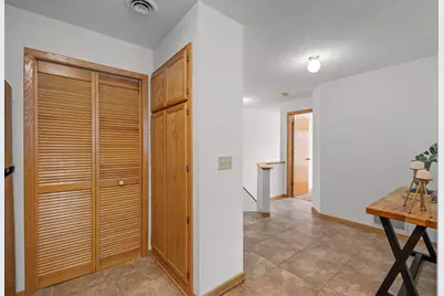 2225 Ranchview Lane N #2, Plymouth, MN 55447 - Photo 14