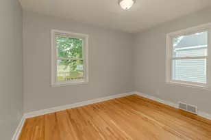 87 Wheelock Parkway W, Saint Paul, MN 55117 - Photo 10