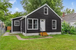 87 Wheelock Parkway W, Saint Paul, MN 55117 - Photo 1