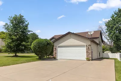 5809 126th Street W, Apple Valley, MN 55124 - Photo 2