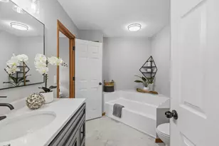 5809 126th St W, Apple Valley, MN 55124 - Photo 10