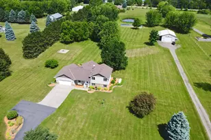 7723 Viking Blvd NW, Anoka, MN 55303 - Photo 2
