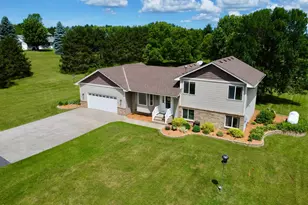 7723 Viking Blvd NW, Anoka, MN 55303 - Photo 4