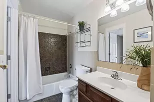 2114 Queen Ave N, Minneapolis, MN 55411 - Photo 16
