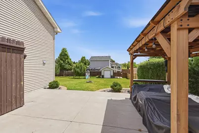 1632 Jefferson Street S, Cambridge, MN 55008 - Photo 34