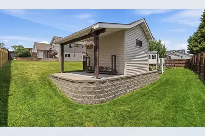 1632 Jefferson Street S, Cambridge, MN 55008 - Photo 38
