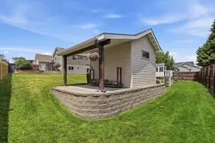 1632 Jefferson St S, Cambridge, MN 55008 - Photo 38