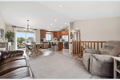 1632 Jefferson Street S, Cambridge, MN 55008 - Photo 14