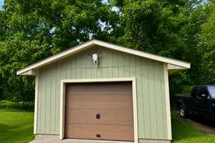 21 N Beaver Lake Rd, New Richland, MN 56072 - Photo 8
