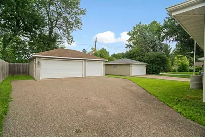 6738 Knoll Street N, Golden Valley, MN 55427 - Photo 28