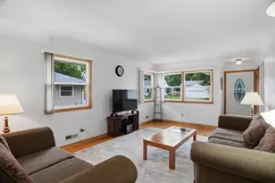 6738 Knoll Street N, Golden Valley, MN 55427 - Photo 6