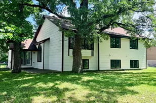 13120 Lily St NW, Coon Rapids, MN 55448 - Photo 4