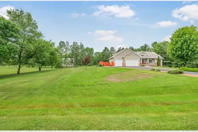 15004 Cherokee Drive N, Rogers, MN 55374 - Photo 2