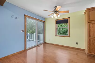 2288 Phylis Court E, Maplewood, MN 55119 - Photo 8
