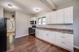431 Nicollet Ave, North Mankato, MN 56003 - Photo 14