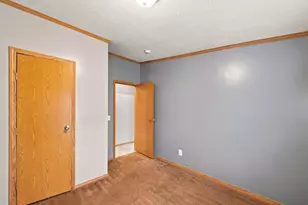 2 Barker Dr, Duluth, MN 55808 - Photo 1