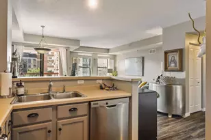 660 N 2nd St, Minneapolis, MN 55401 - Photo 2