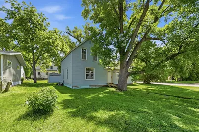 909 14th Street S, Benson, MN 56215 - Photo 4