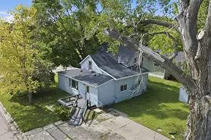 909 14th St S, Benson, MN 56215 - Photo 10