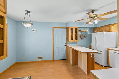 917 Arbogast Street, Shoreview, MN 55126 - Photo 12