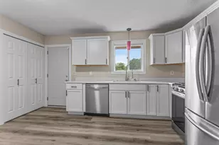 6835 Colfax Ave N, Brooklyn Center, MN 55430 - Photo 8
