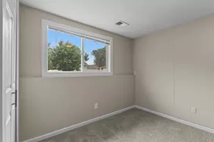 6835 Colfax Ave N, Brooklyn Center, MN 55430 - Photo 32
