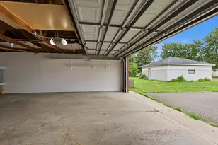 6835 Colfax Ave N, Brooklyn Center, MN 55430 - Photo 36