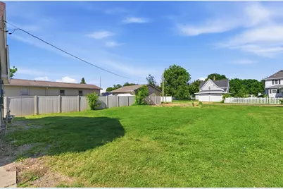 406 12th Street S, Benson, MN 56215 - Photo 6