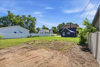 406 12th Street S, Benson, MN 56215 - Photo 8